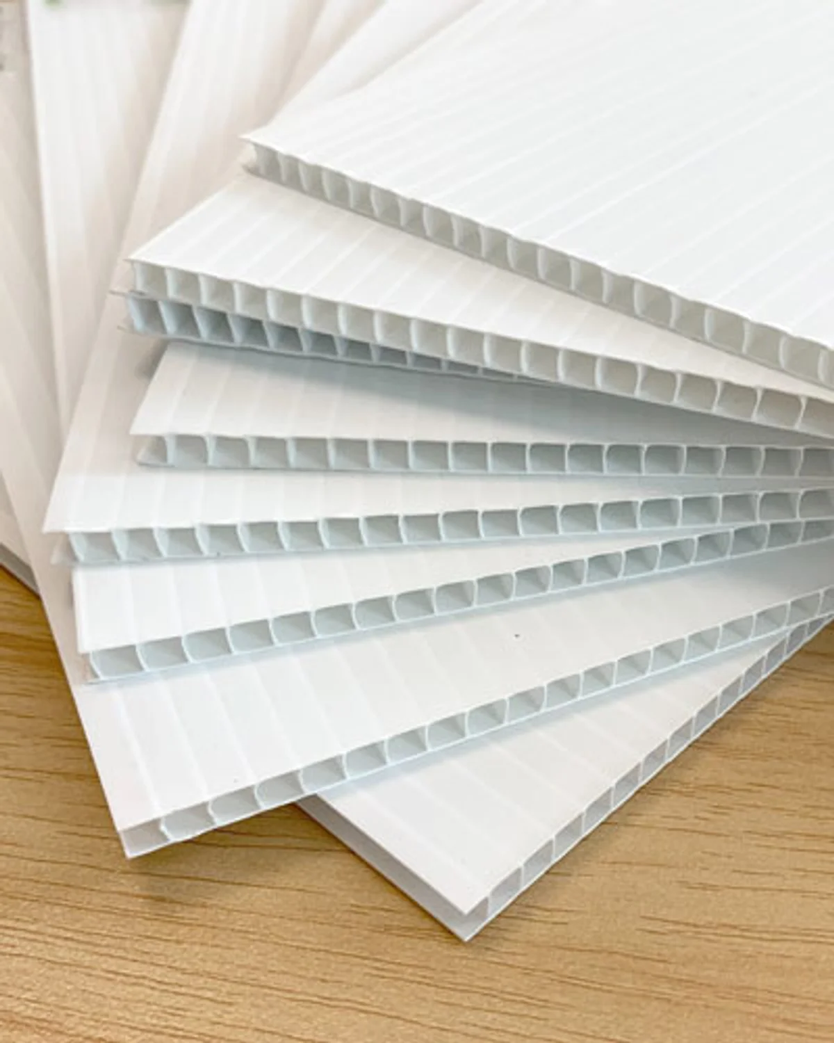 Coroplast corrugated yard signs